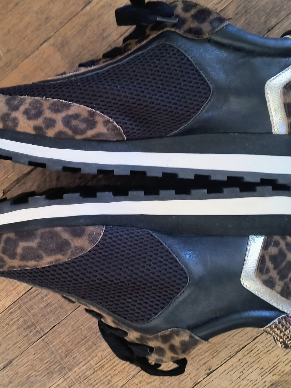 Veronica Beard Hartley  sneakers